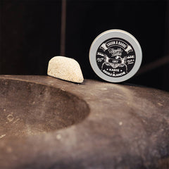 BEARD SOAP WITH 3 NATURAL ACTIVE INGREDIENTS. ALOE VERA, SHEA, CLAY